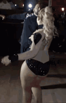 DanЗa_090.gif