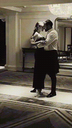 tumblr_400c393337f0a94bcccbf850594b19b8_e2b13e91_400.gif